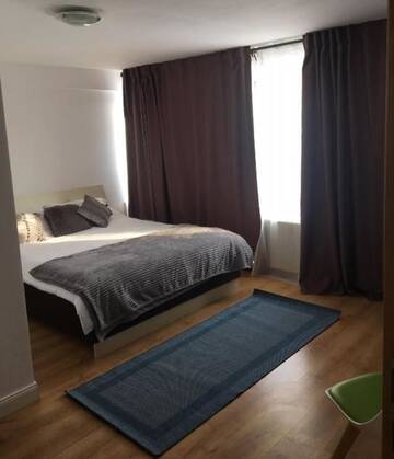 Фото номера Улучшенный двухместный номер с 1 кроватью Апарт-отели 4 Seasons Apartments г. Бистрица 21