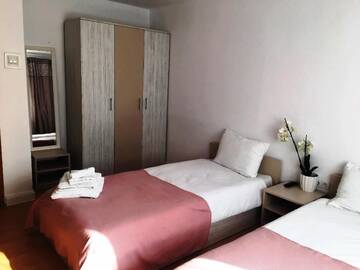 Фото номера Улучшенные апартаменты Апарт-отели 4 Seasons Apartments г. Бистрица 4