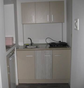 Фото номера Улучшенные апартаменты Апарт-отели 4 Seasons Apartments г. Бистрица 9