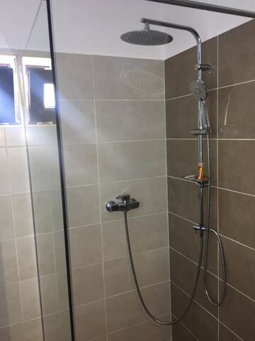 Фото номера Улучшенные апартаменты Апарт-отели 4 Seasons Apartments г. Бистрица 14