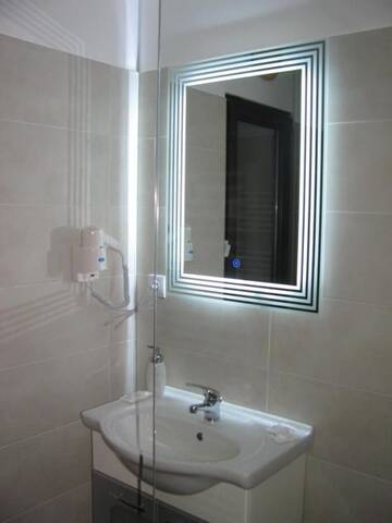 Фото номера Улучшенные апартаменты Апарт-отели 4 Seasons Apartments г. Бистрица 15
