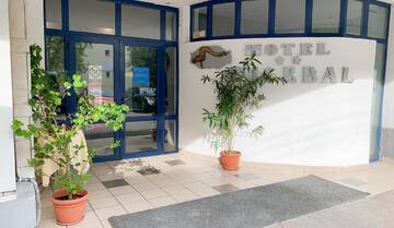 Фотографии Отель Hotel Decebal Bistrita г. Бистрица (Румыния) №2 Фото Отель Hotel Decebal Bistrita г. Бистрица 2