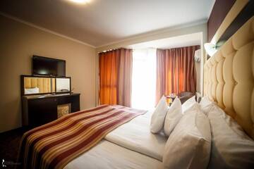 Фото номера Двухместный номер с 1 кроватью Отель Hotel Ozana г. Бистрица 17