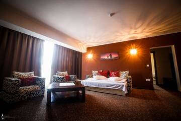 Фото номера Суперлюкс Отель Hotel Ozana г. Бистрица 5