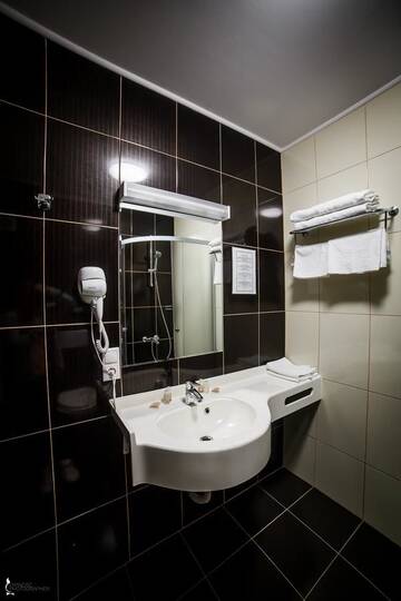 Фото номера Двухместный номер с 1 кроватью Отель Hotel Ozana г. Бистрица 2